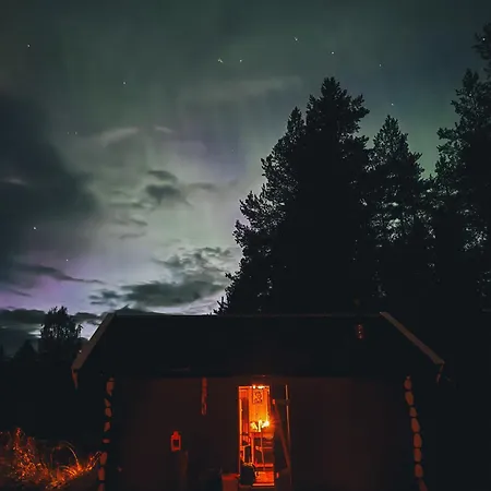 Lägenhet Anno 1721 Uten Internett, Strom, Vann - Men Med Rodmalt Utedo