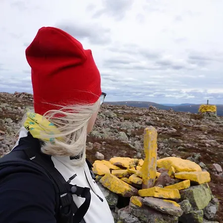 Lejlighed Anno 1721 Uten Internett, Strom, Vann - Men Med Rodmalt Utedo Ljørdal